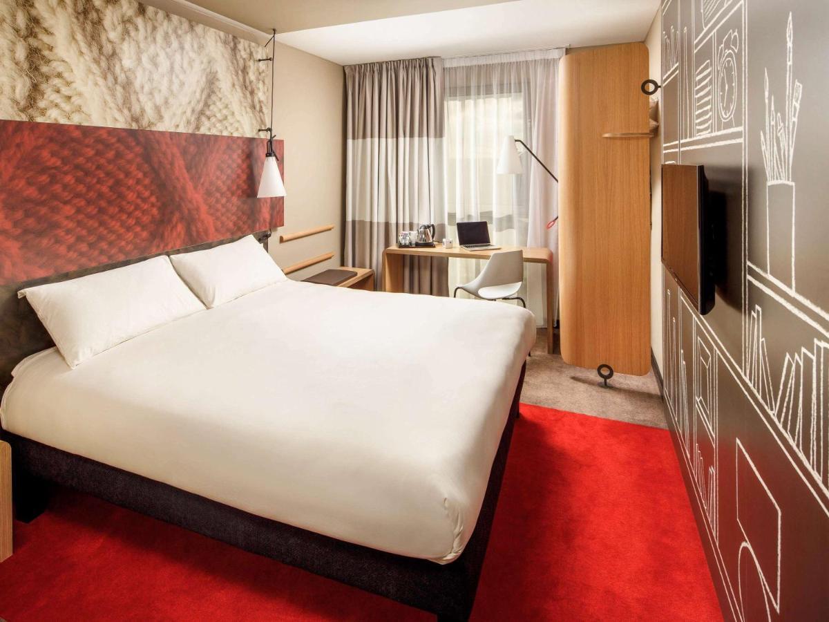 Ibis London Canning Town Hotel Bagian luar foto