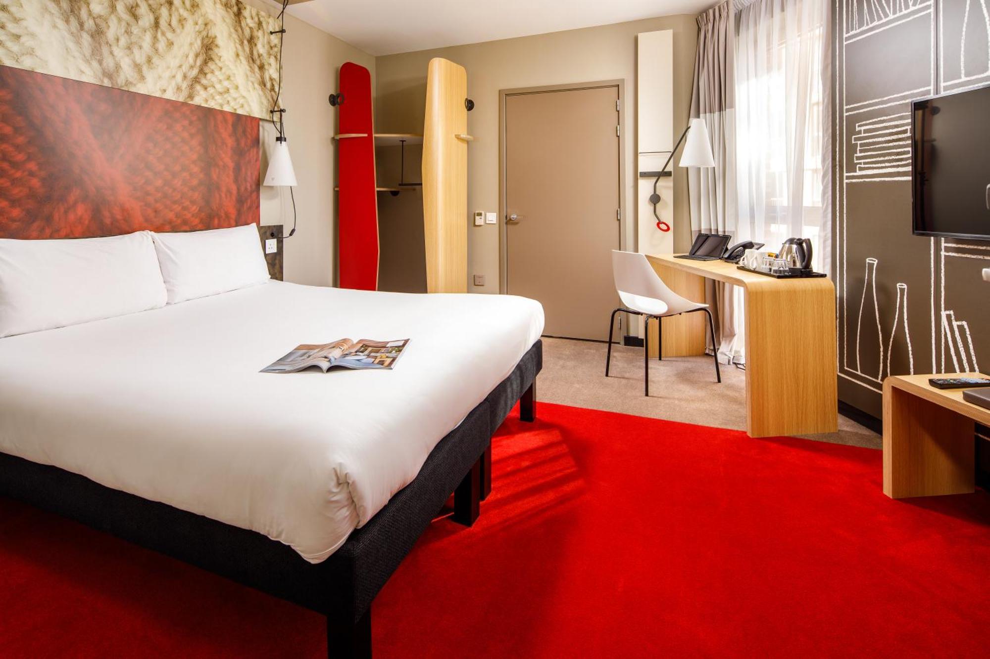 Ibis London Canning Town Hotel Bagian luar foto